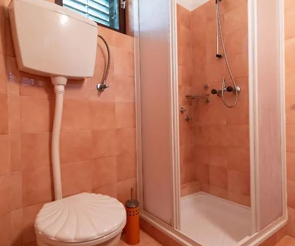 3 Apartment *