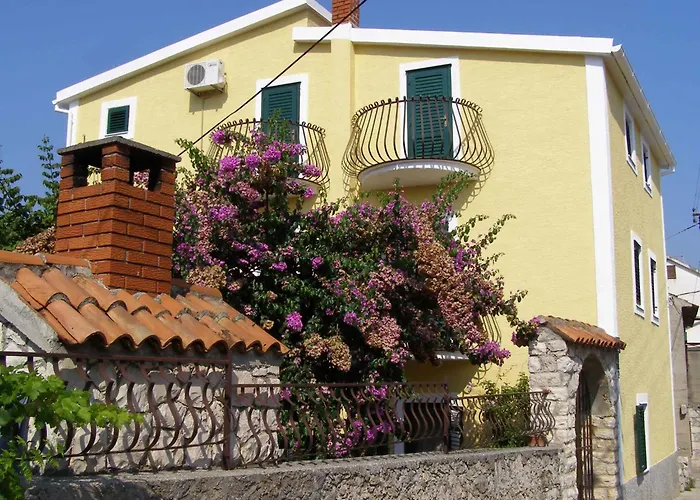 3 Apartment