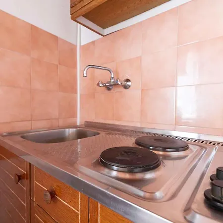 3 Apartment Kukljica